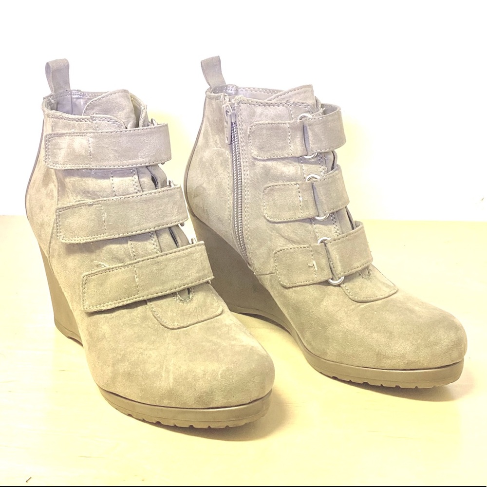 Dana Buchanan wedge bootie